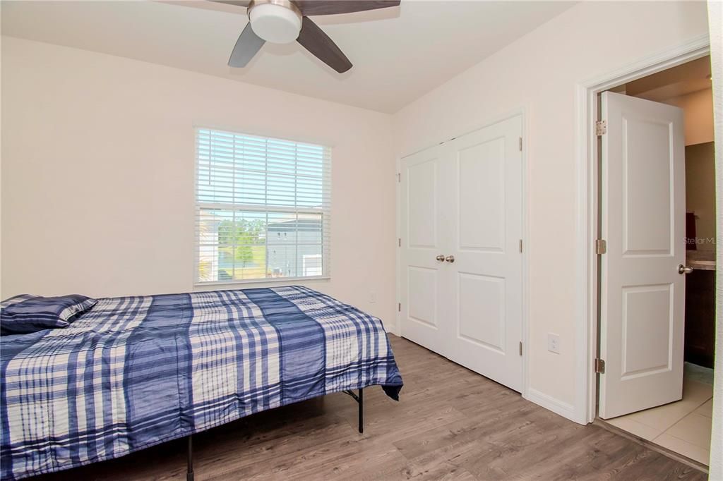 For Sale: $350,000 (3 beds, 2 baths, 1785 Square Feet)