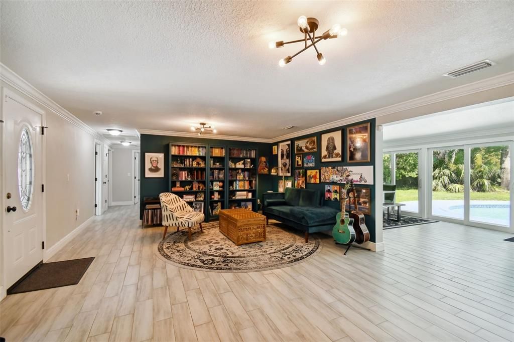 Active With Contract: $575,000 (4 beds, 3 baths, 2285 Square Feet)