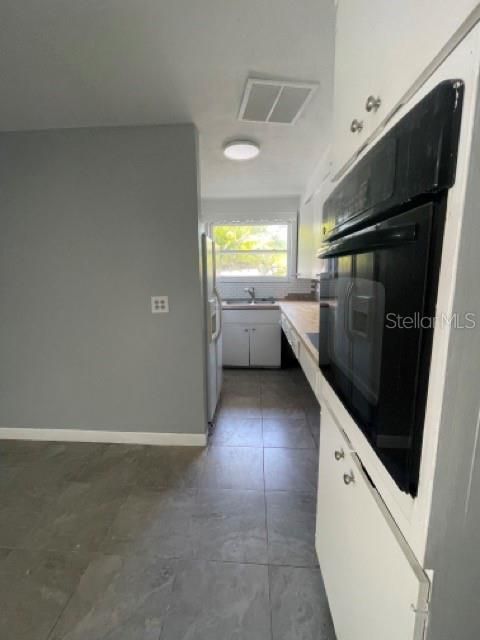 For Rent: $4,000 (3 beds, 2 baths, 1648 Square Feet)
