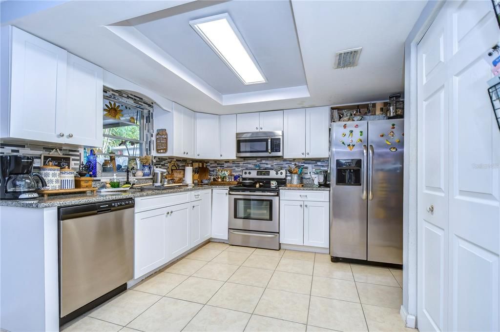For Sale: $370,000 (4 beds, 2 baths, 1316 Square Feet)