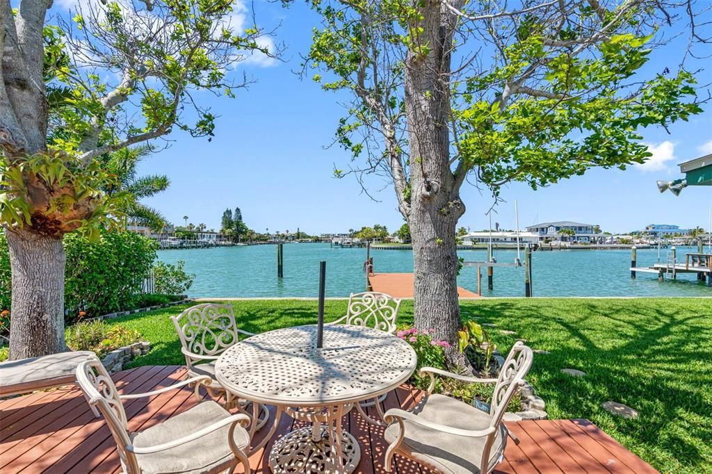 Active With Contract: $1,250,000 (4 beds, 2 baths, 1927 Square Feet)