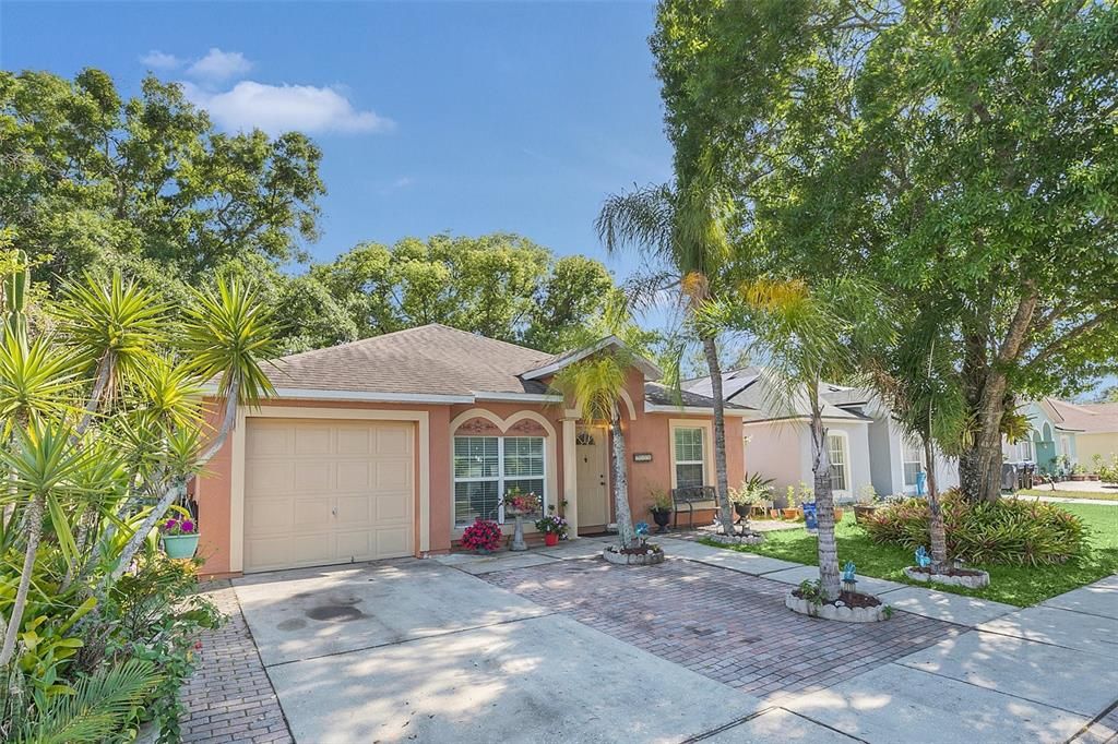 Active With Contract: $338,000 (4 beds, 2 baths, 1130 Square Feet)