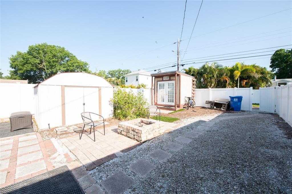 Active With Contract: $429,000 (3 beds, 2 baths, 1046 Square Feet)