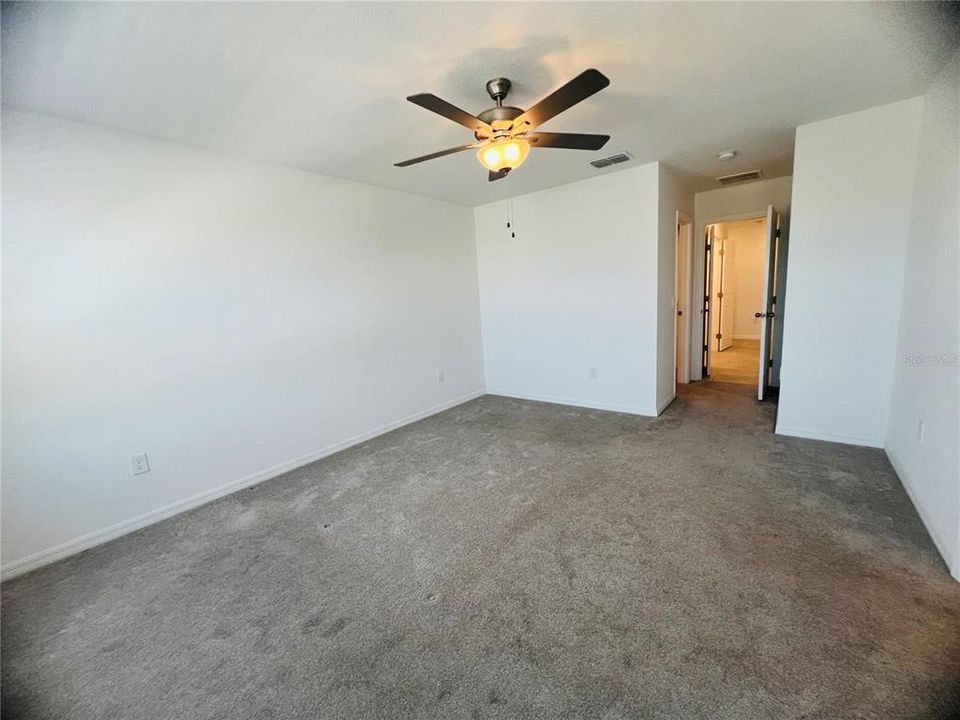 For Rent: $2,700 (4 beds, 2 baths, 1685 Square Feet)