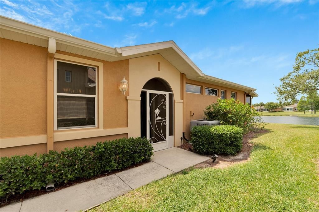 Active With Contract: $298,500 (2 beds, 2 baths, 1334 Square Feet)
