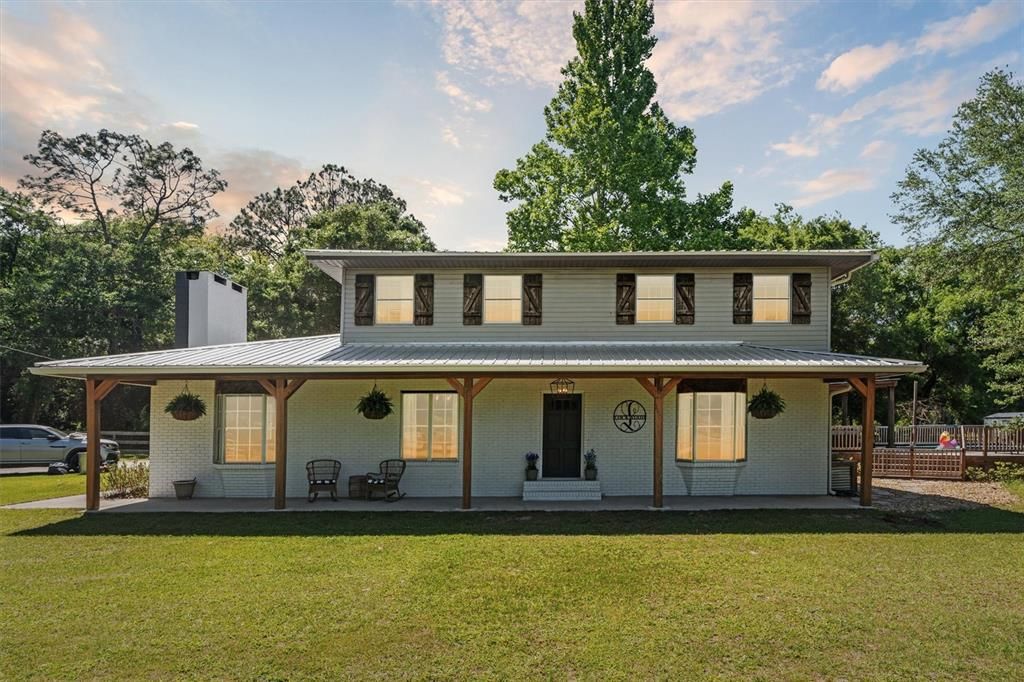 Active With Contract: $519,900 (3 beds, 2 baths, 2702 Square Feet)