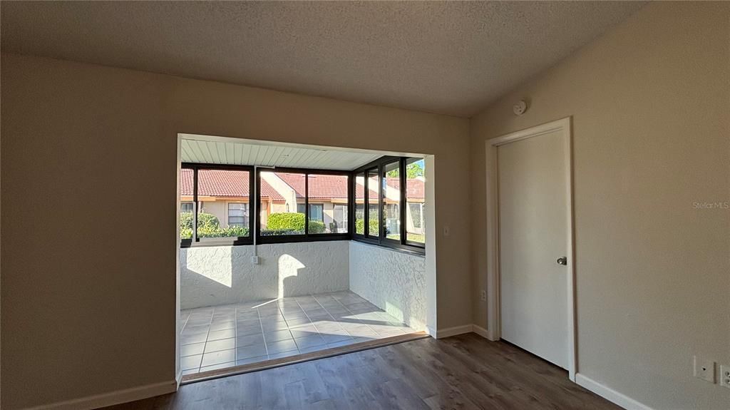 For Rent: $2,090 (2 beds, 2 baths, 1119 Square Feet)