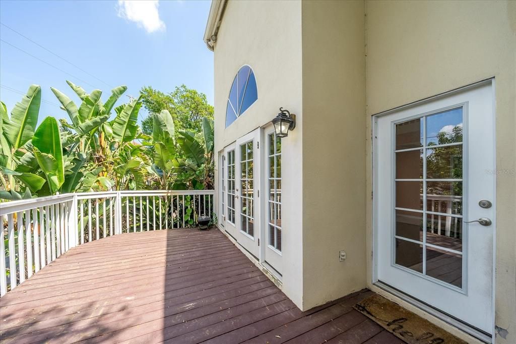 Recently Sold: $1,300,000 (4 beds, 2 baths, 2646 Square Feet)