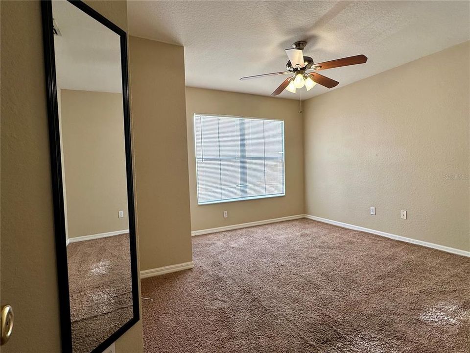 For Rent: $1,900 (3 beds, 2 baths, 1296 Square Feet)