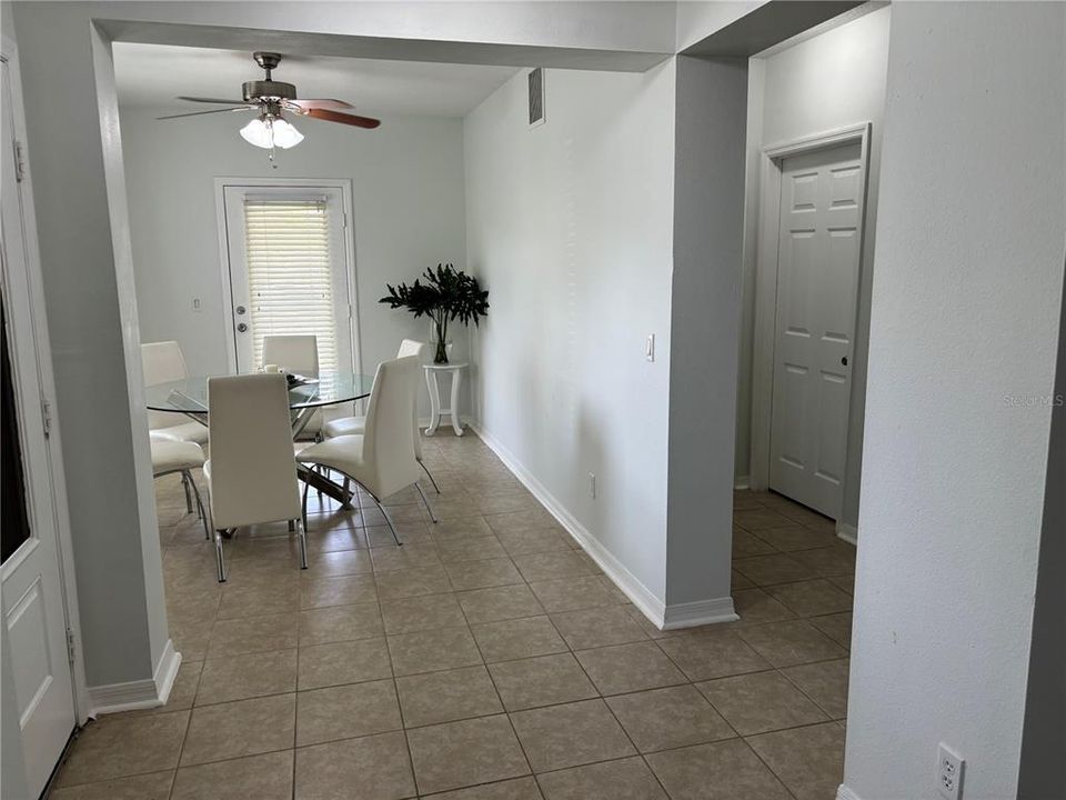 For Sale: $319,000 (3 beds, 3 baths, 1807 Square Feet)