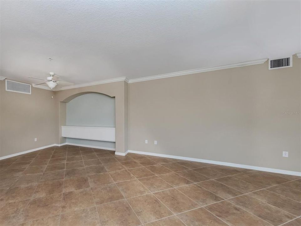 For Rent: $3,000 (3 beds, 2 baths, 1706 Square Feet)