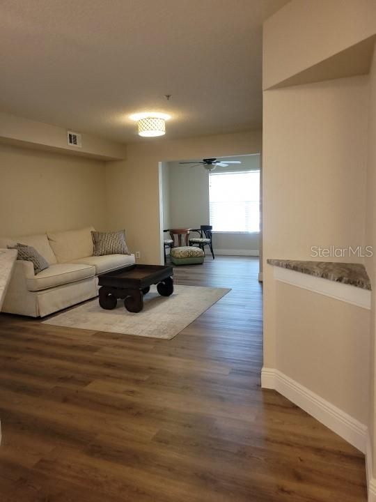 For Sale: $246,500 (2 beds, 2 baths, 1209 Square Feet)