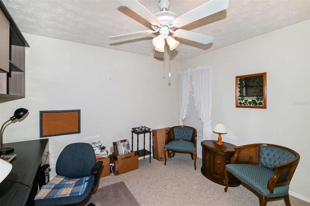 For Sale: $179,000 (2 beds, 2 baths, 1040 Square Feet)