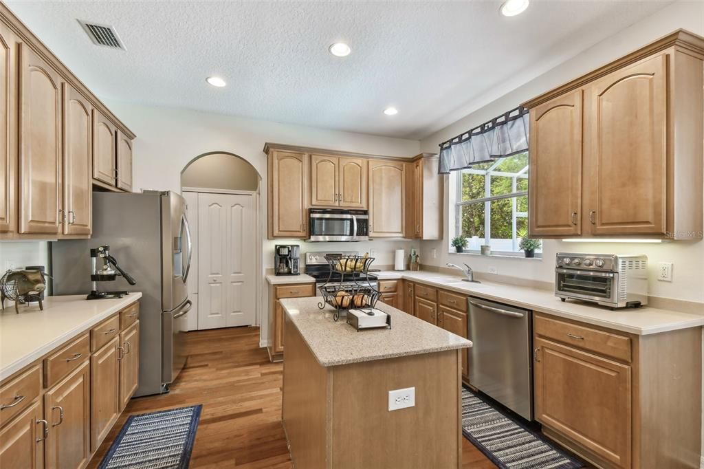 Active With Contract: $479,000 (4 beds, 2 baths, 2343 Square Feet)