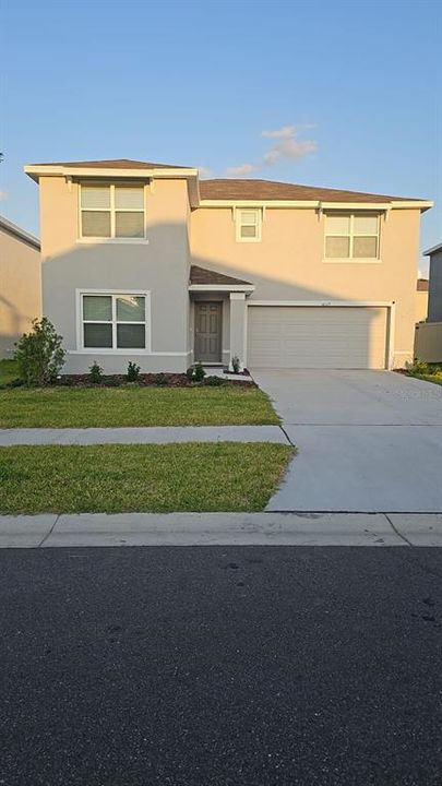 For Rent: $2,585 (4 beds, 3 baths, 2371 Square Feet)