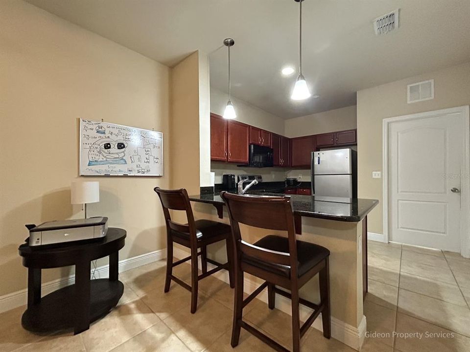 For Sale: $249,000 (2 beds, 3 baths, 1091 Square Feet)