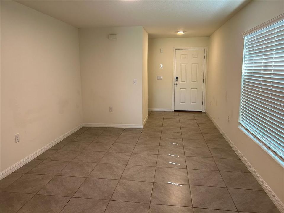 For Rent: $2,375 (3 beds, 2 baths, 1516 Square Feet)