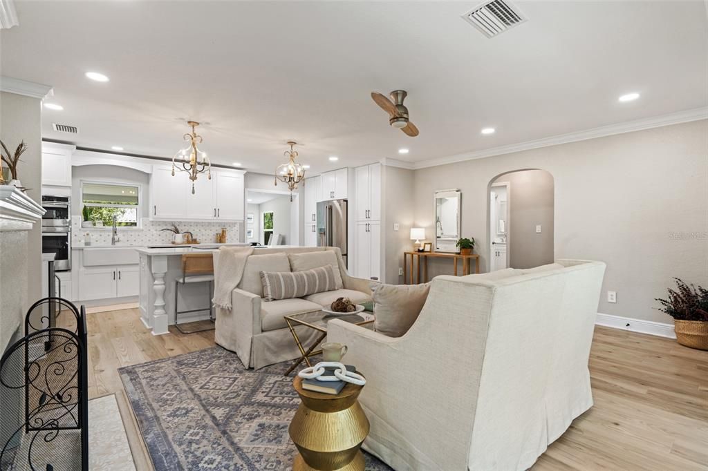 Active With Contract: $799,990 (3 beds, 2 baths, 1511 Square Feet)