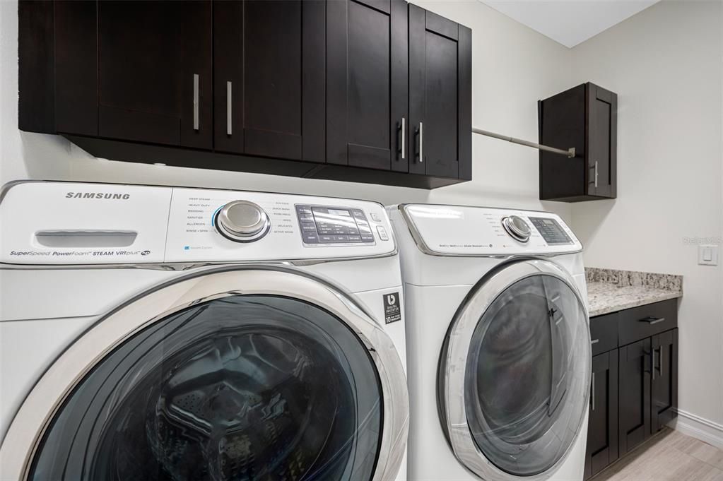 Full size washer / dryer included