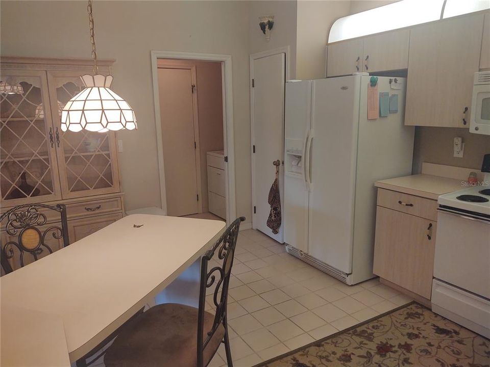For Rent: $1,400 (2 beds, 2 baths, 1205 Square Feet)