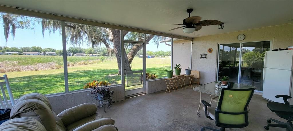 For Sale: $275,000 (2 beds, 2 baths, 1430 Square Feet)