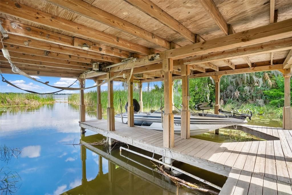 Boat Dock with Double Boat Lifts