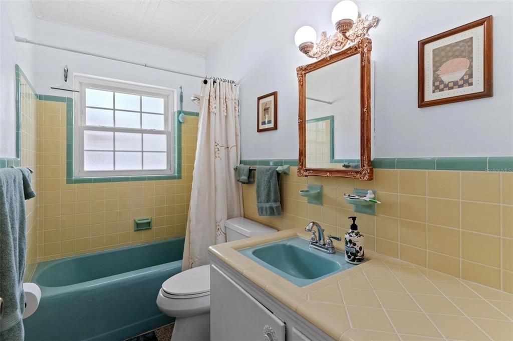 Primary Bathroom with Tub and Shower Combo