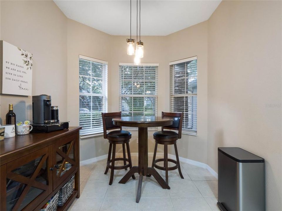 For Sale: $399,900 (3 beds, 2 baths, 1600 Square Feet)