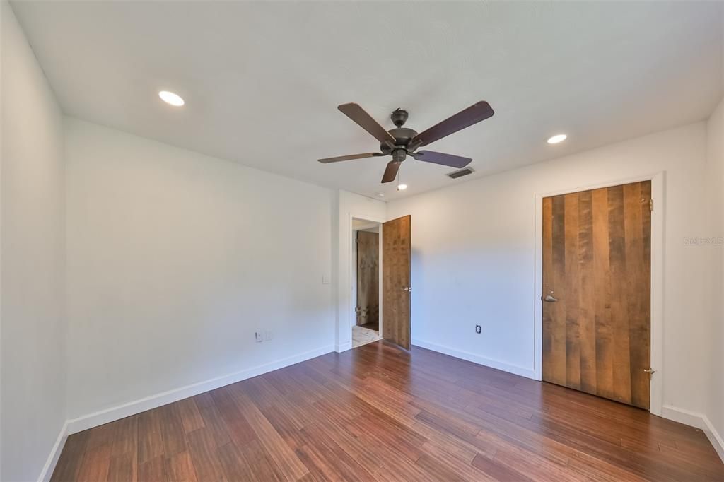 Active With Contract: $474,000 (4 beds, 2 baths, 1975 Square Feet)