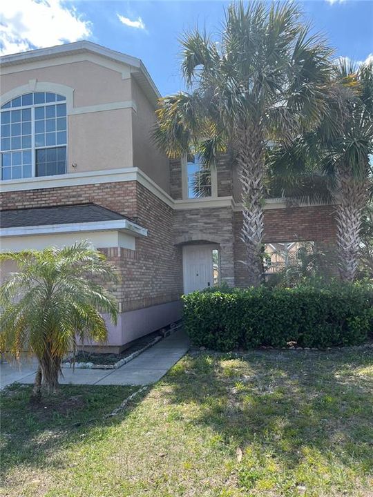 For Rent: $2,900 (4 beds, 3 baths, 3057 Square Feet)