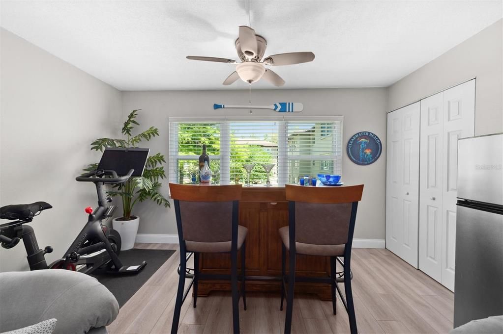 For Sale: $239,000 (2 beds, 2 baths, 1120 Square Feet)