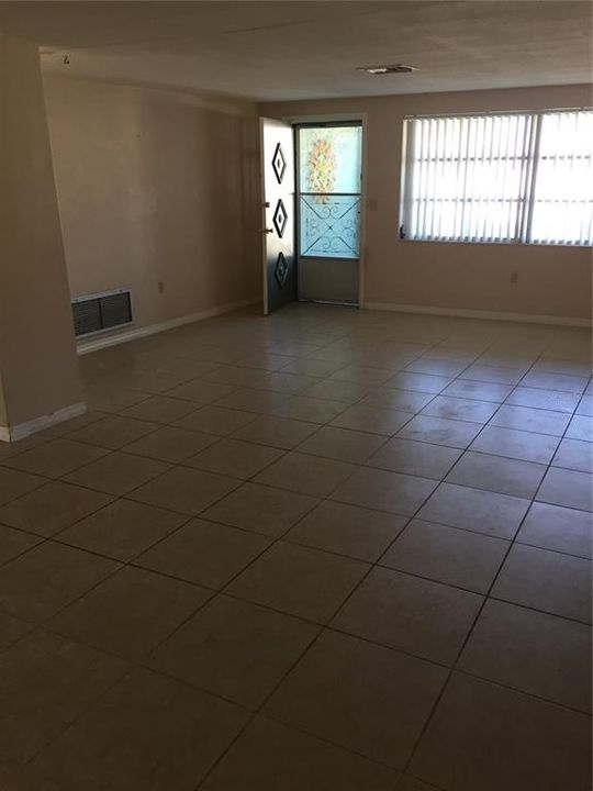 Recently Rented: $1,490 (2 beds, 2 baths, 1314 Square Feet)