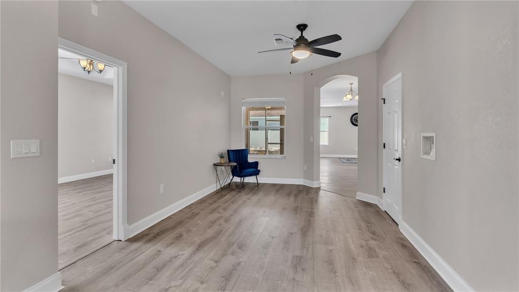 Active With Contract: $434,900 (4 beds, 2 baths, 2286 Square Feet)