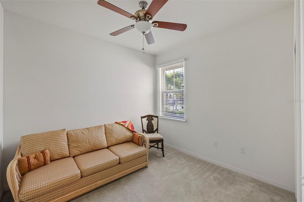 For Sale: $325,000 (2 beds, 2 baths, 1311 Square Feet)