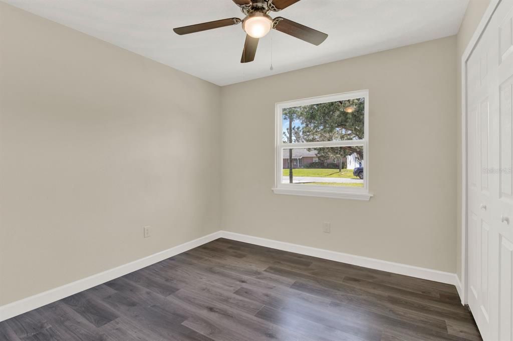 Active With Contract: $368,000 (3 beds, 2 baths, 1352 Square Feet)