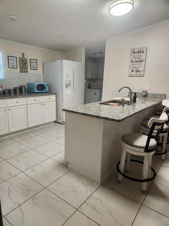 Active With Contract: $239,000 (3 beds, 2 baths, 1067 Square Feet)