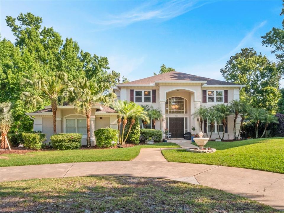 For Sale: $1,099,999 (5 beds, 4 baths, 4005 Square Feet)