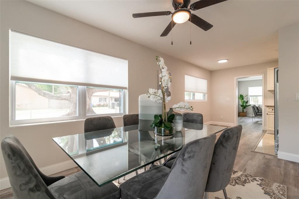 Active With Contract: $259,990 (3 beds, 2 baths, 1392 Square Feet)