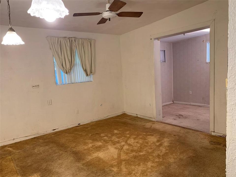 For Sale: $175,000 (3 beds, 1 baths, 1120 Square Feet)