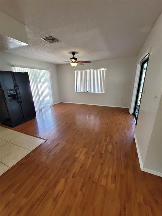 For Rent: $1,750 (3 beds, 2 baths, 1392 Square Feet)
