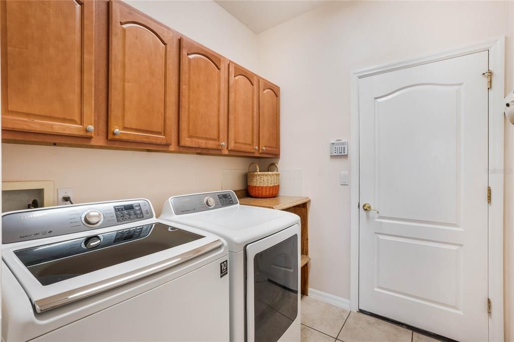 Recently Sold: $530,000 (3 beds, 2 baths, 1853 Square Feet)