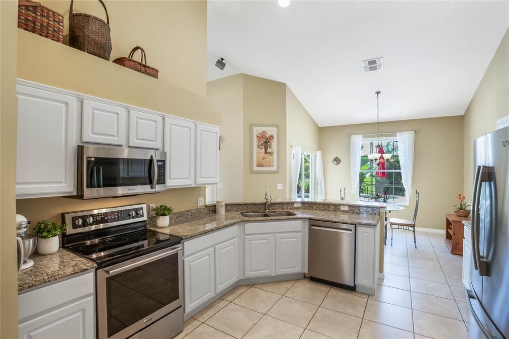 Recently Sold: $530,000 (3 beds, 2 baths, 1853 Square Feet)
