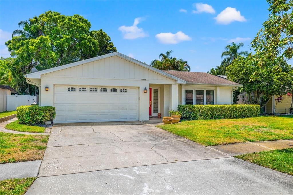 Recently Sold: $455,000 (3 beds, 2 baths, 1531 Square Feet)