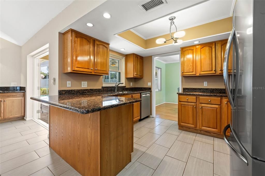 Recently Sold: $455,000 (3 beds, 2 baths, 1531 Square Feet)