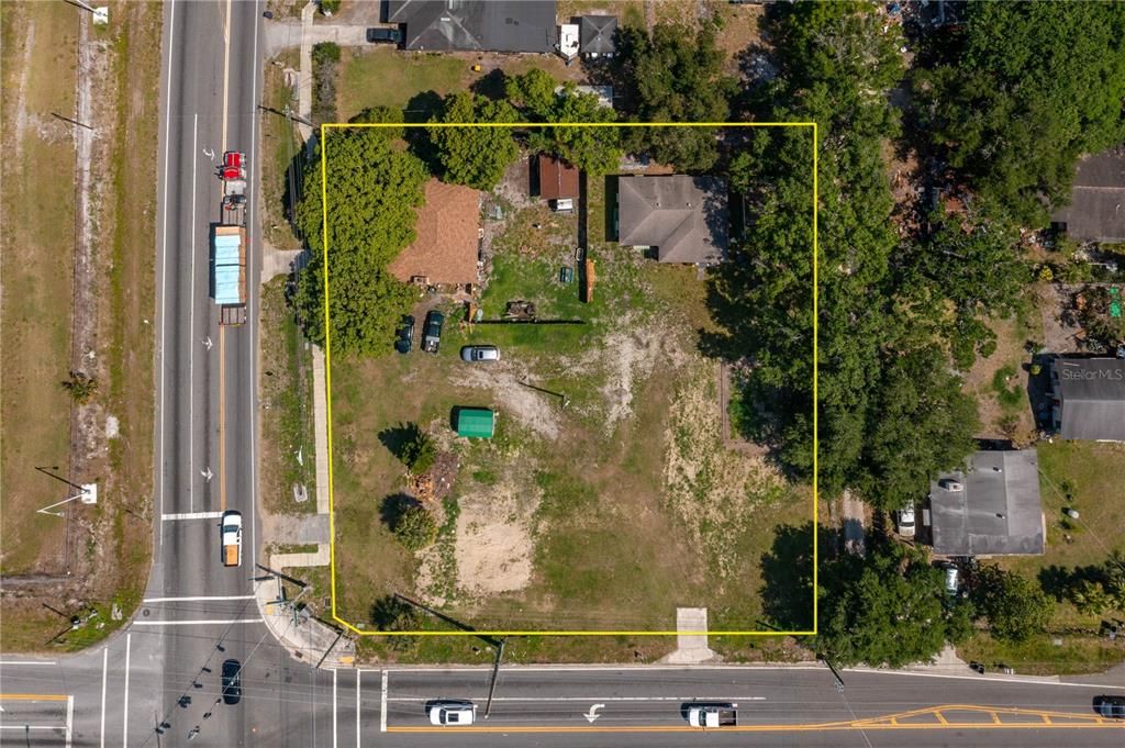 En Venta: $1,000,000 (0.92 acres)