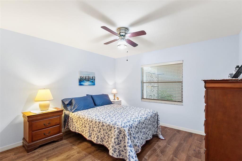 GUEST/2ND BEDROOM WITH FAN