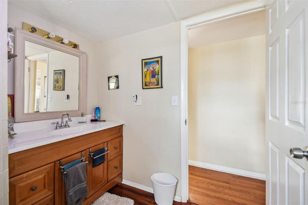 For Sale: $235,000 (3 beds, 2 baths, 1704 Square Feet)