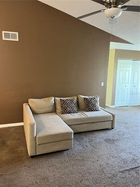 For Rent: $1,750 (2 beds, 2 baths, 988 Square Feet)