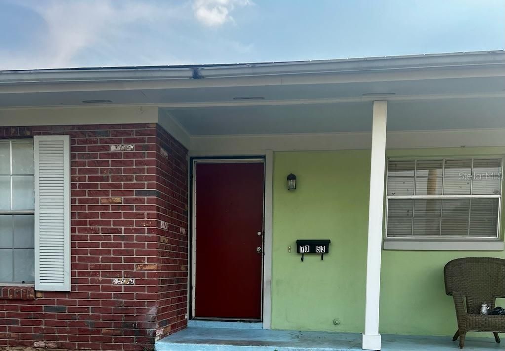 For Rent: $1,550 (2 beds, 1 baths, 971 Square Feet)