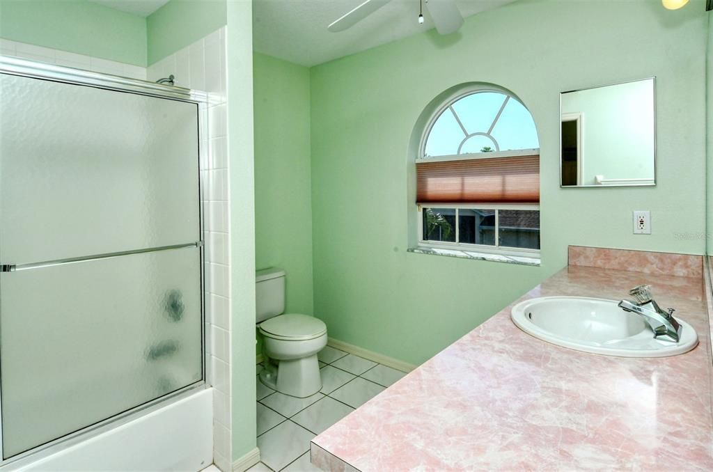 待售: $399,900 (3 贝兹, 2 浴室, 1604 平方英尺)